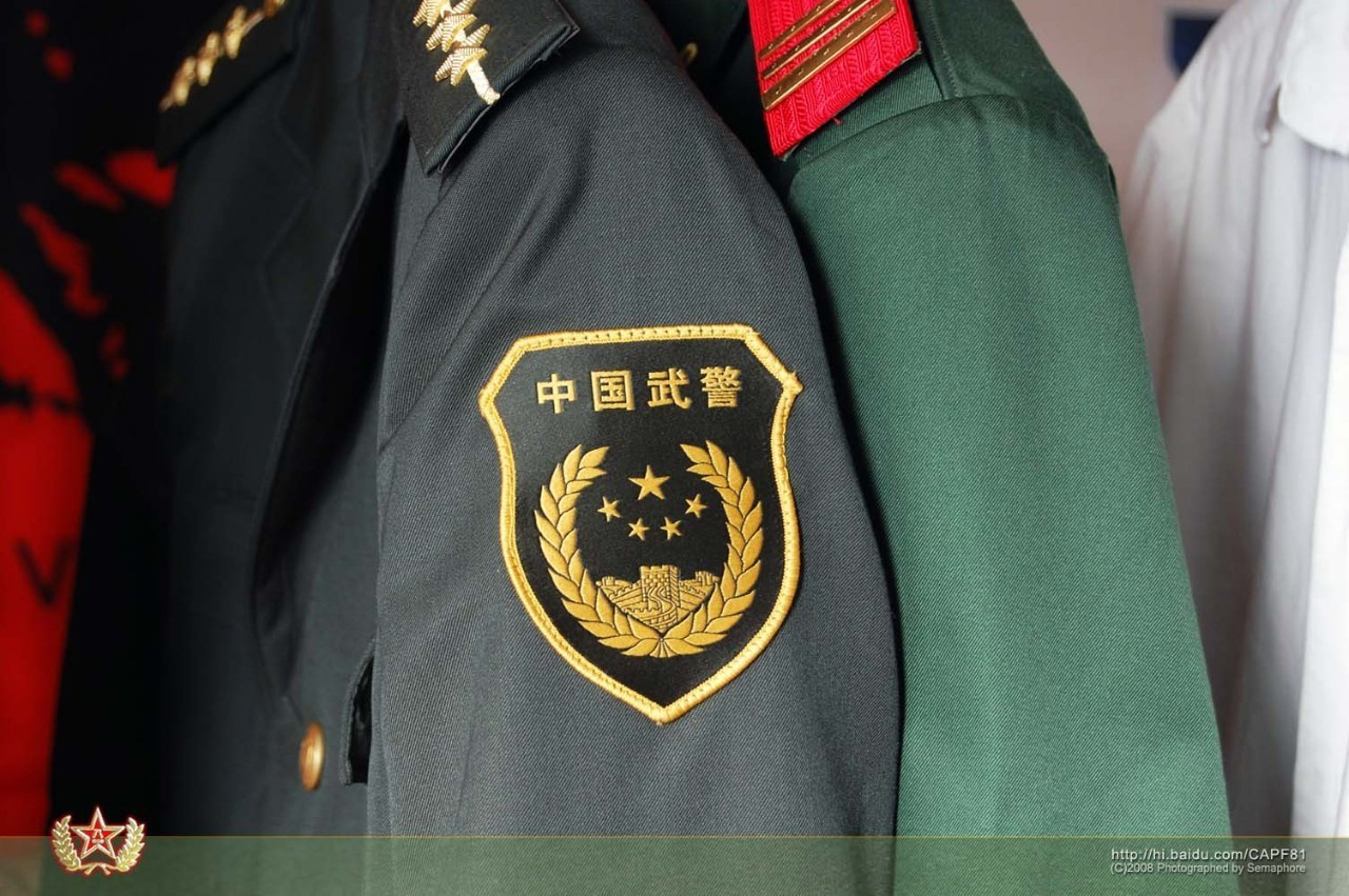 军事新媒体,想说爱你不容易