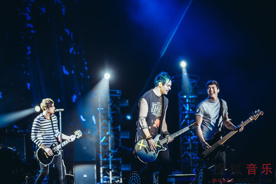 为什么捞仔一身那么臭,捞妹一身那么香。