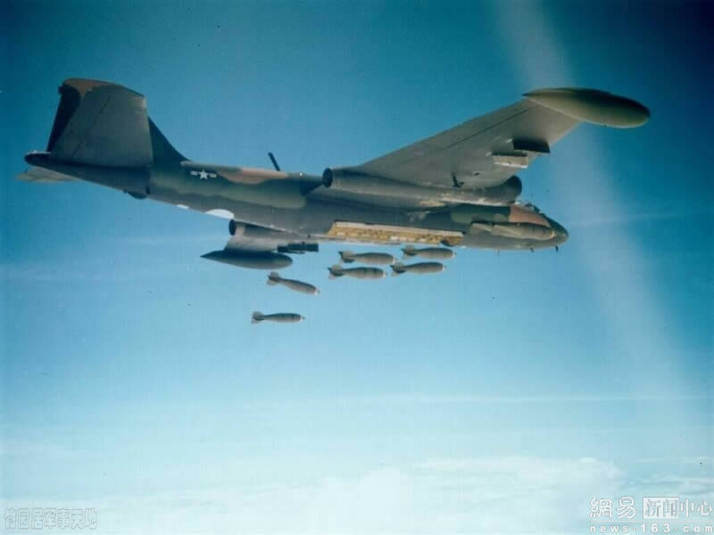 美媒:美军正研发绝密轰炸机替代b-52和b-1b