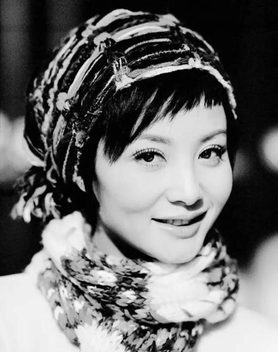 王晨正炫迈妹儿_炫迈妹儿个人资料简介_王晨正女朋友炫迈妹儿_炫迈妹