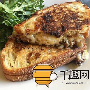 8,仙人掌玉米饼  这些玉米饼堆满了烤仙人掌和各种调味汁,你可以忌舷